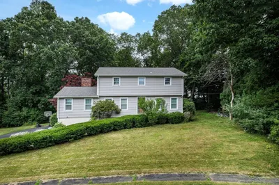 46 Hillside Dr 1