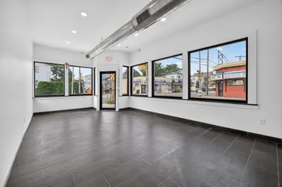 61 Franklin St 1