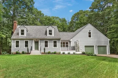 255 High St