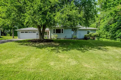 15 Jeffrey Ln 1