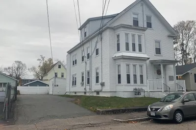 12 Hawthorne St #2 1
