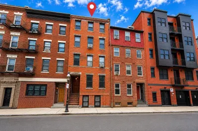 206 Endicott St #3 1