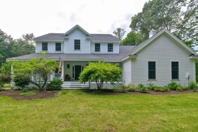 40 Brooks Station Rd 1