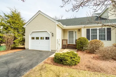 97 Caspian Way #97