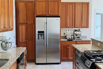 25 New South St #203 1