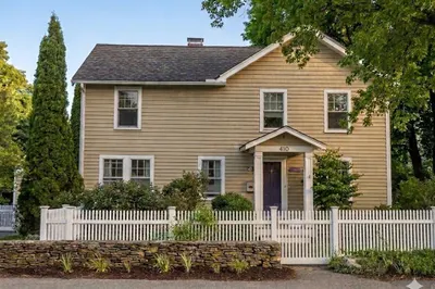 410 Marrett Rd 1