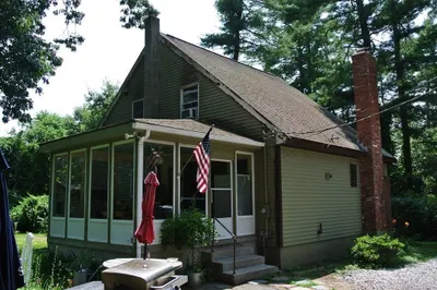 17-r Meadowbrook Lane