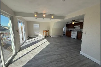 304 Malden St #3