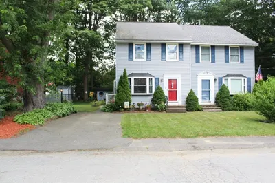 3 Riverbank Cir #3 1