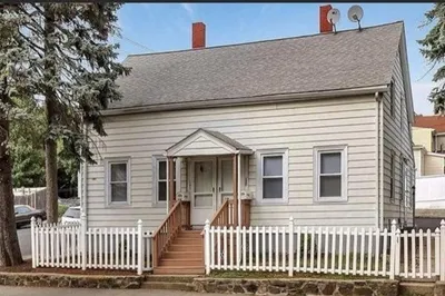 139-141 Walnut St #141