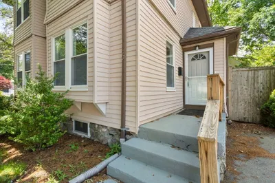 77 Wildwood Ave #2 1