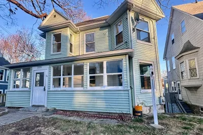 325 Summer St