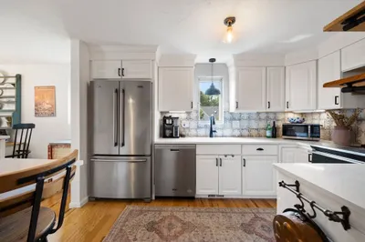 52 Liberty St #J5 1