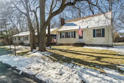 34 Elma Cir