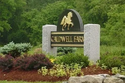 8 Caldwell Farm Rd #8 1