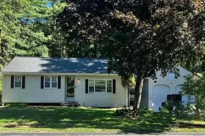 28 Brucewood Rd 1