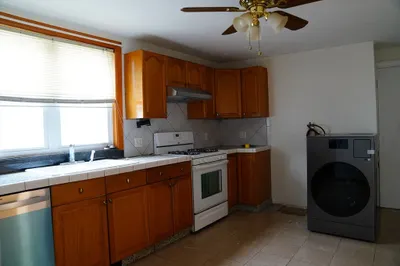 14 Berkeley St #1R