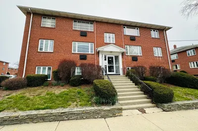 109 Warren Street #7 1