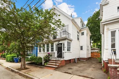 17 Perry St