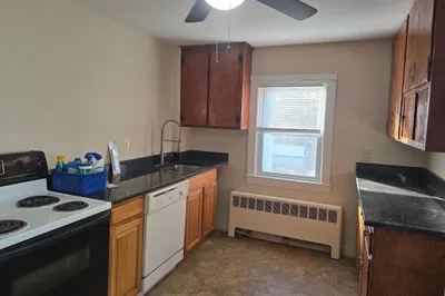 79 Wilson Ave #3 1