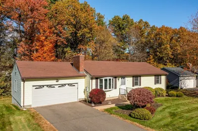 33 Sterling Drive 1