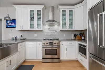 8 Hamilton Road #1