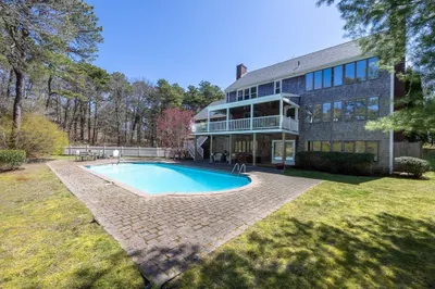 7 Wolf Hill Road 1