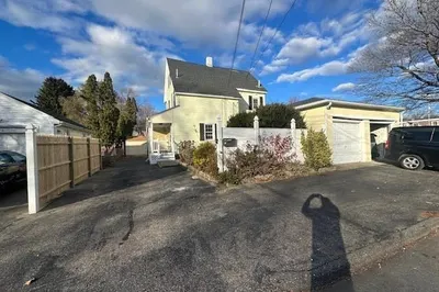 633 Plantation Street 1