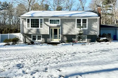 30 Heritage Dr