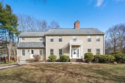 14 Buckmaster Drive