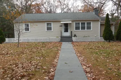 118 Woodside Ter 1