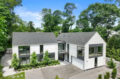 21 White Oak Rd