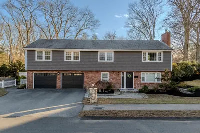 12 Fieldstone Dr 1