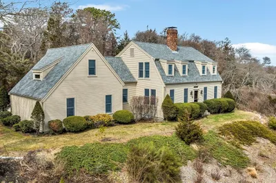 26 Carlson Ln 1
