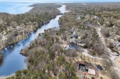 22 Rivers Edge Rd