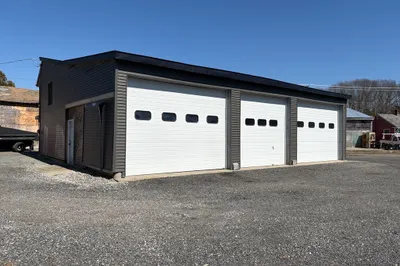 2452 Gar Highway C Hwy #C
