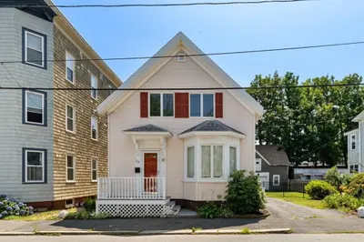 18 Willow Ave 1