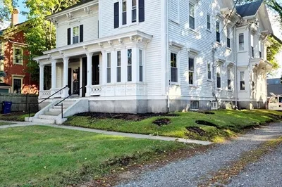 126 W. Wyoming Ave #4 1