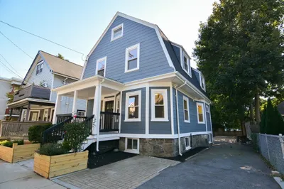 16 Mosgrove Ave 1
