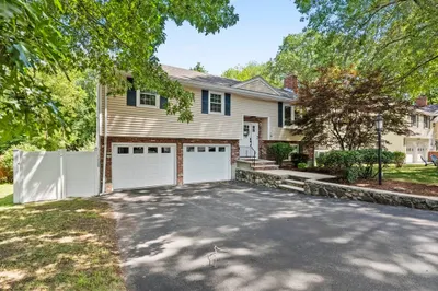 26 Johanna Dr