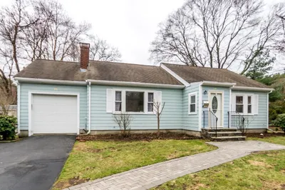 136 Greenwood Lane 1