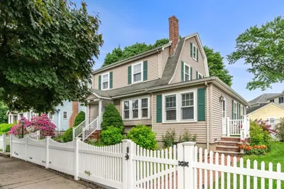 143 Playstead Rd 1