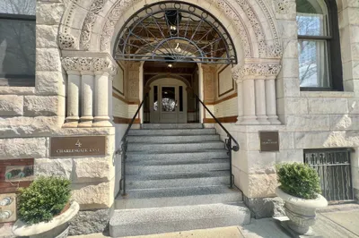 4 Charlesgate East #402 1