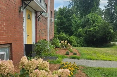 108 E Main St #10 1