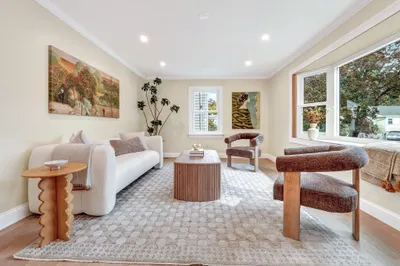 107 Woodley Ave 1