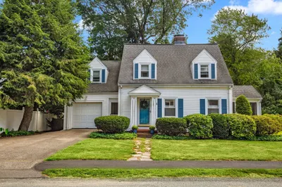 27 Concord St 1