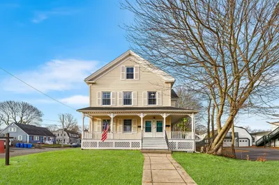 434 N Main St 1