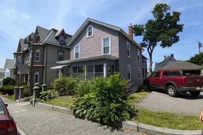 18 Bowdoin St 1