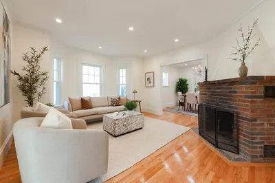 26 Bigelow St