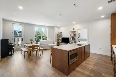 566 Columbus Ave #410 1